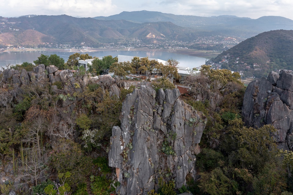 las rocas by ignacio urquiza ana paula de alba