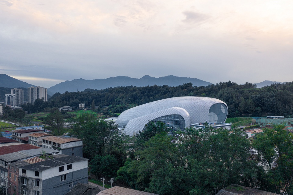 yaan panda performance center by zxd architects