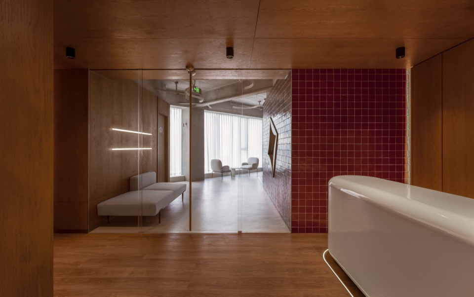 half.half .photographya clinic by studio yo u