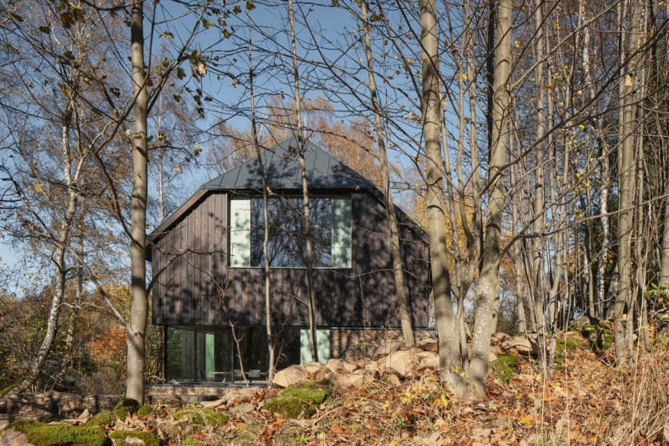 Cottage in sumava by Marketa Cajthamlova Architektonicka projekcni kancelar