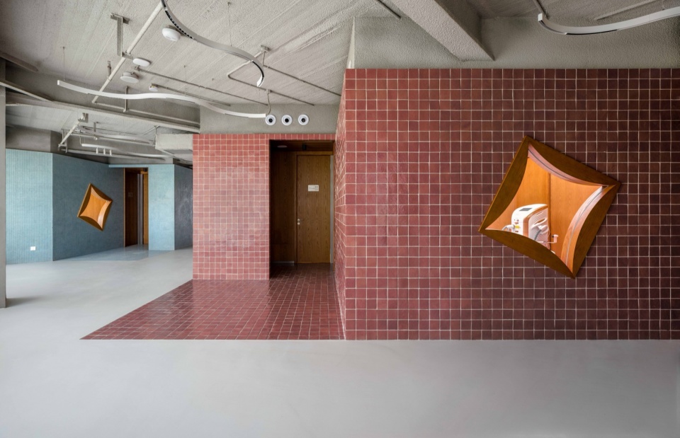 half.half .photographya clinic by studio yo u