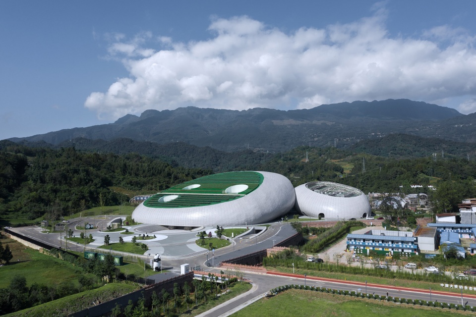 yaan panda performance center by zxd architects