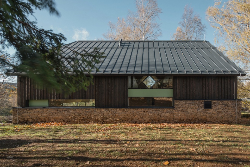 Cottage in sumava by Marketa Cajthamlova Architektonicka projekcni kancelar org
