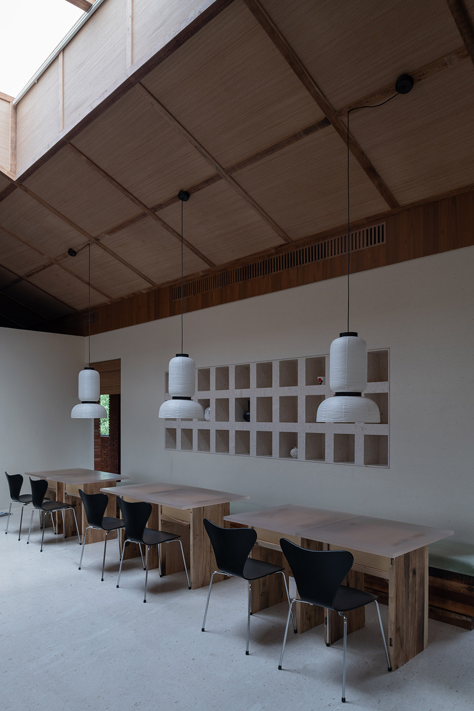 new zhenjiang shanghai xiao long bao concept store by fg studio