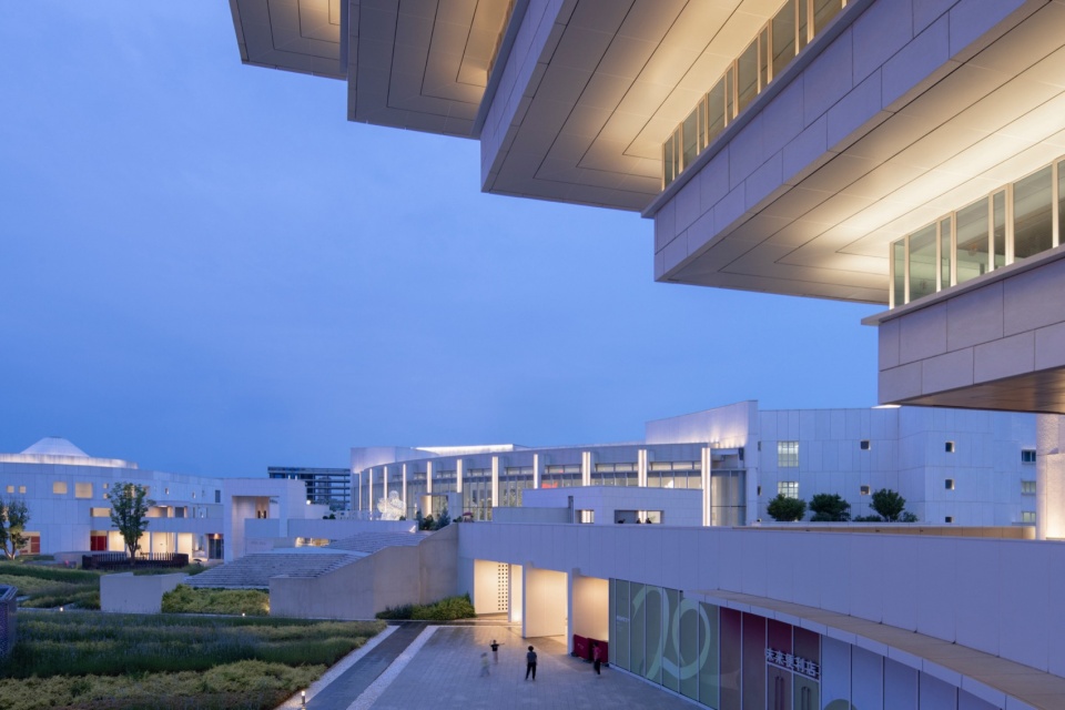 wuhan dongxihu cultural center by cadg daqiarchitects