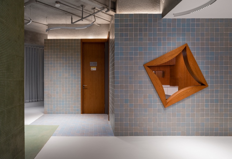 诹 Wan Qianshana clinic by studio yo u