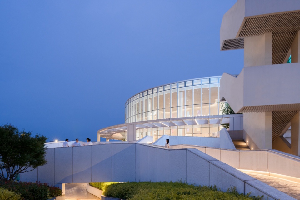 wuhan dongxihu cultural center by cadg daqiarchitects