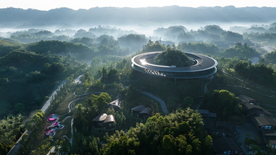 Spaceship Miracle an immersive outdoor game scene in Chongqing by WTD