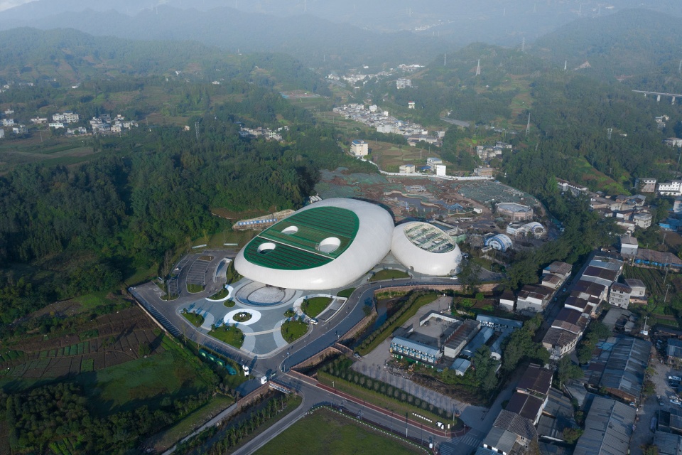yaan panda performance center by zxd architects