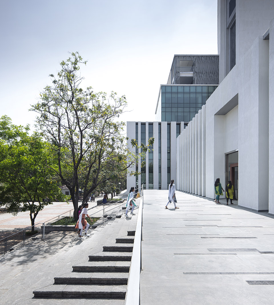 sona university centre and library block