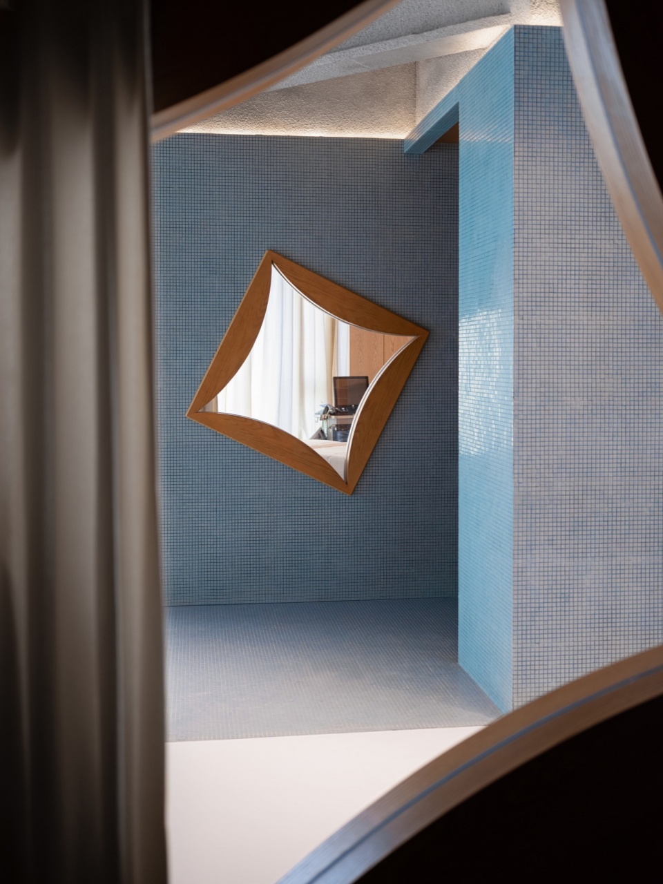 诹 Wan Qianshana clinic by studio yo u