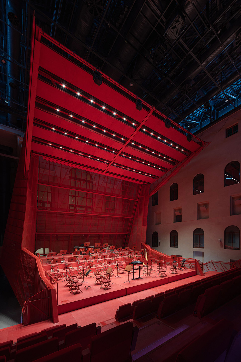 concert hall in the imperial spa by petr hajek architekti