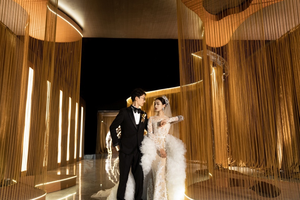 feather dancing by destiny wedding planner