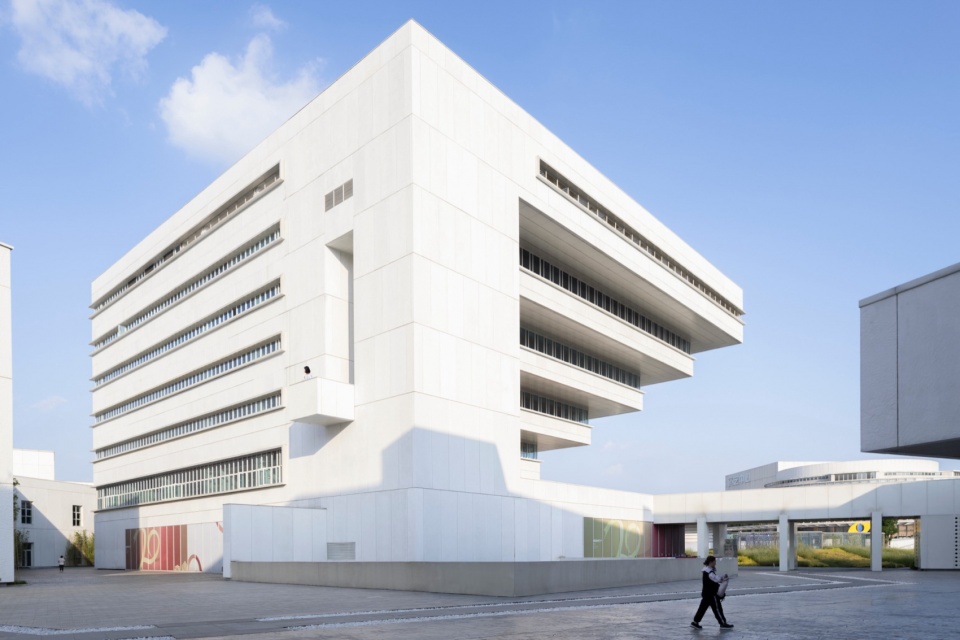 wuhan dongxihu cultural center by cadg daqiarchitects