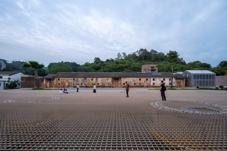 Soft Square in Changshou Village Pingshan Shenzhen by ZXD Architects 1