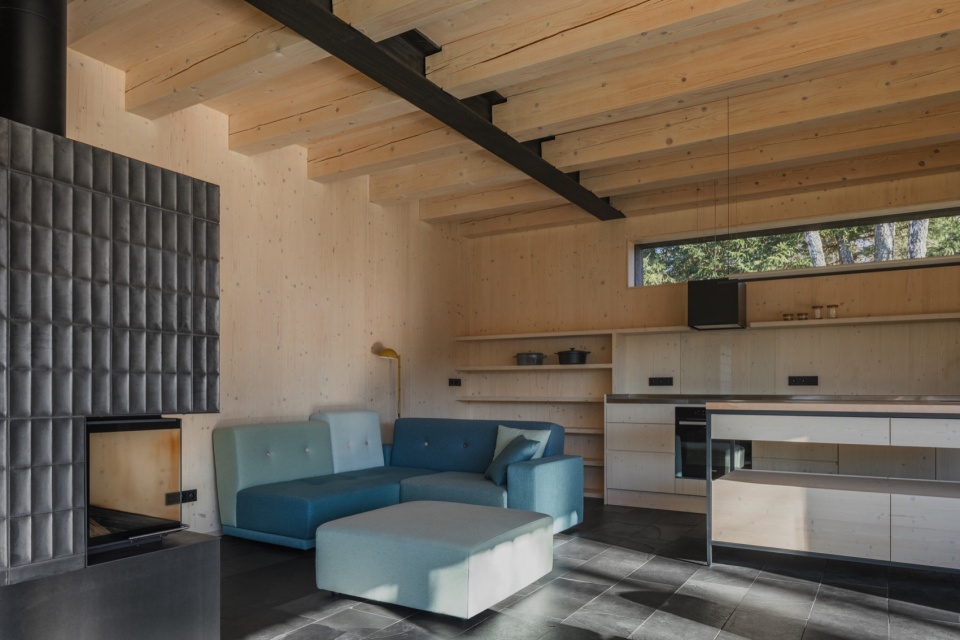Cottage in sumava by Marketa Cajthamlova Architektonicka projekcni kancelar