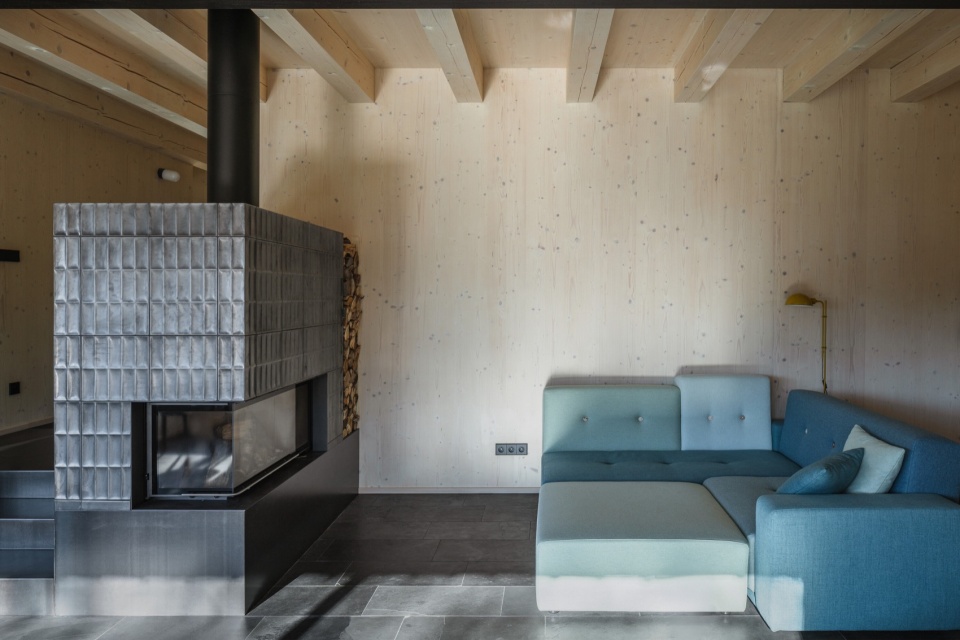 Cottage in sumava by Marketa Cajthamlova Architektonicka projekcni kancelar