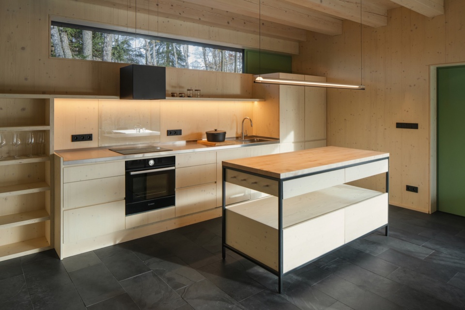 Cottage in sumava by Marketa Cajthamlova Architektonicka projekcni kancelar