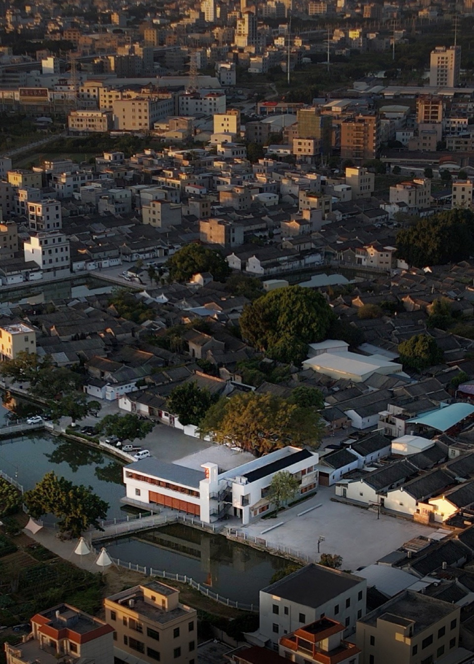 Chaozhou Living Room of Dawu Village by Not A Studio vng