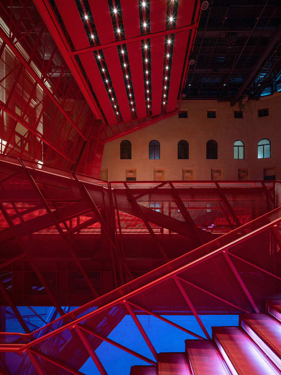 concert hall in the imperial spa by petr hajek architekti
