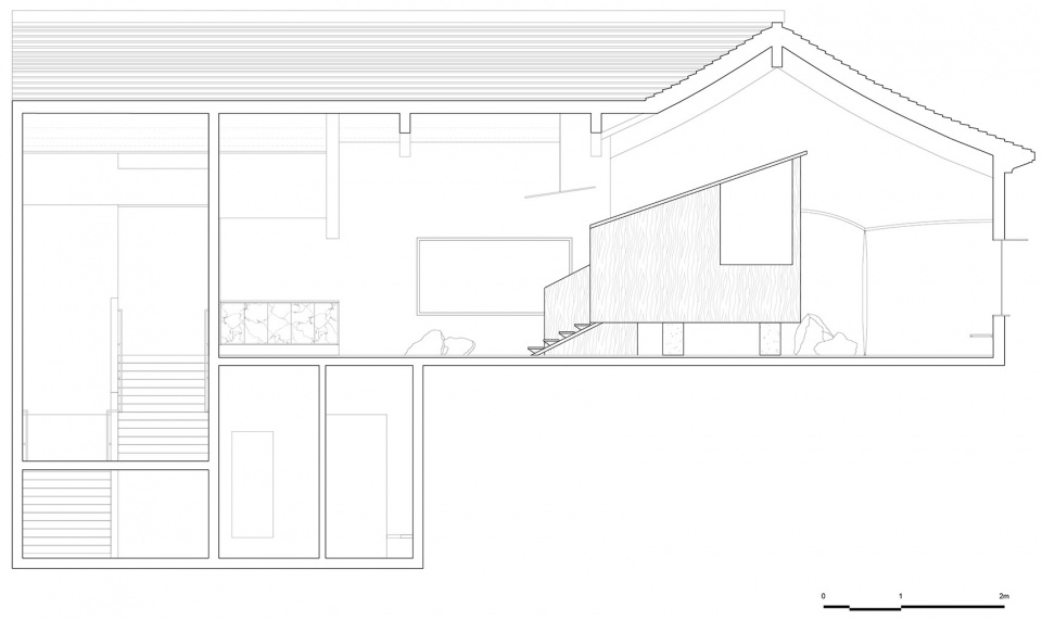 剖面图1 Section 1©衡建筑 moment boutique store