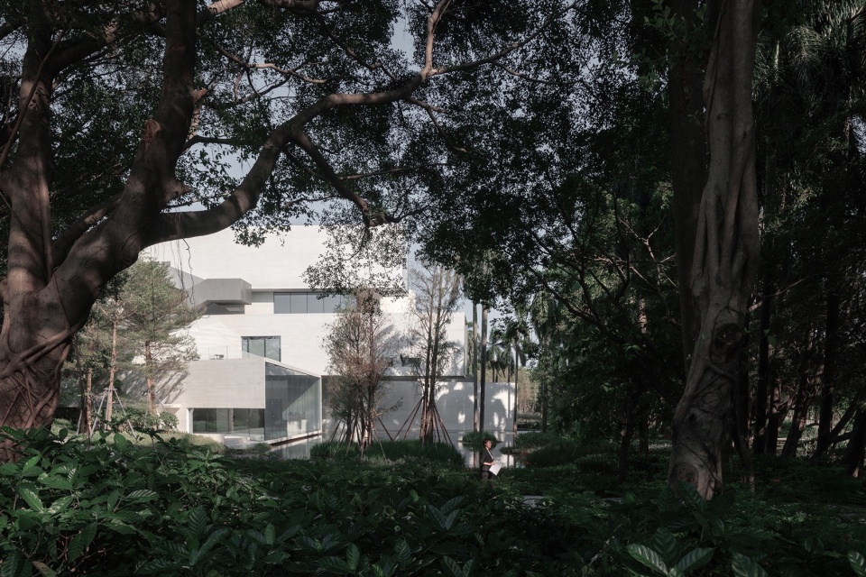 Shunde Yunlu Wetland Museum by Studio Link Arc