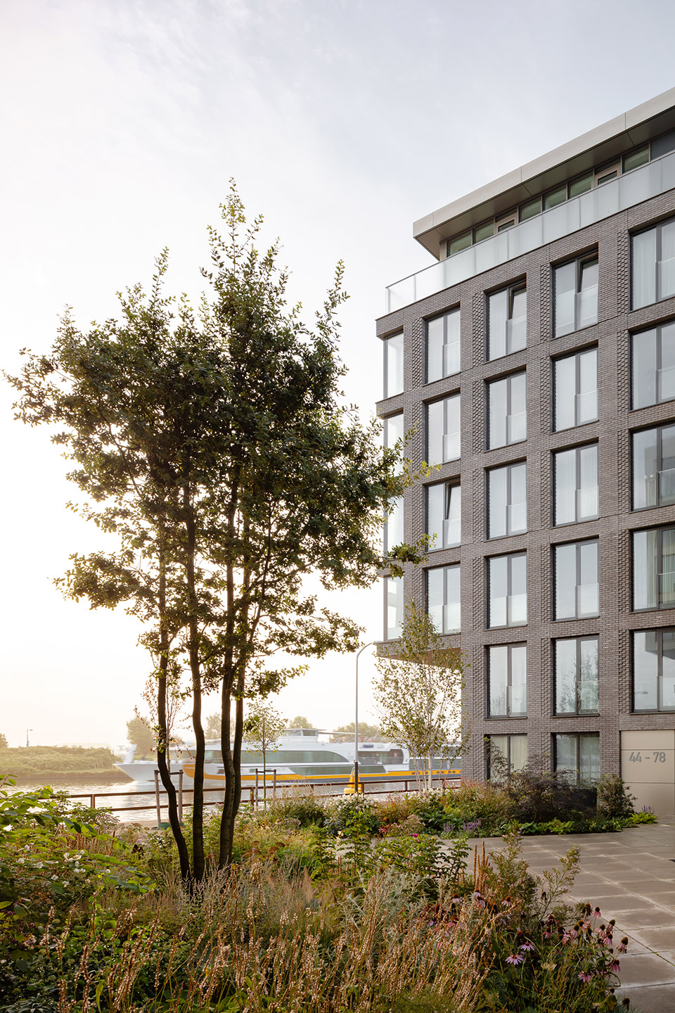 cruquius island housing by kcap