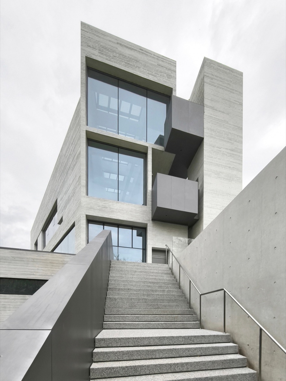 Shunde Yunlu Wetland Museum by Studio Link Arc