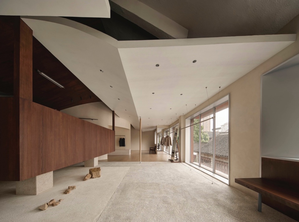 通道的空间关系Spatial relationship of the passageway©Howie moment boutique store