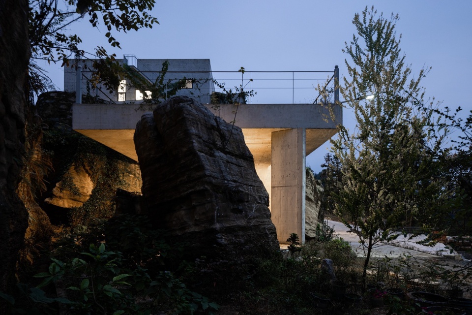 花园与石头©直译 house shiyangshan no 1