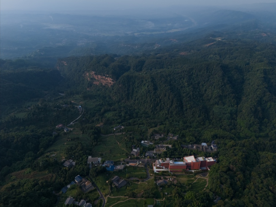 Danling Lao e Mountain Resort China by epos architecture