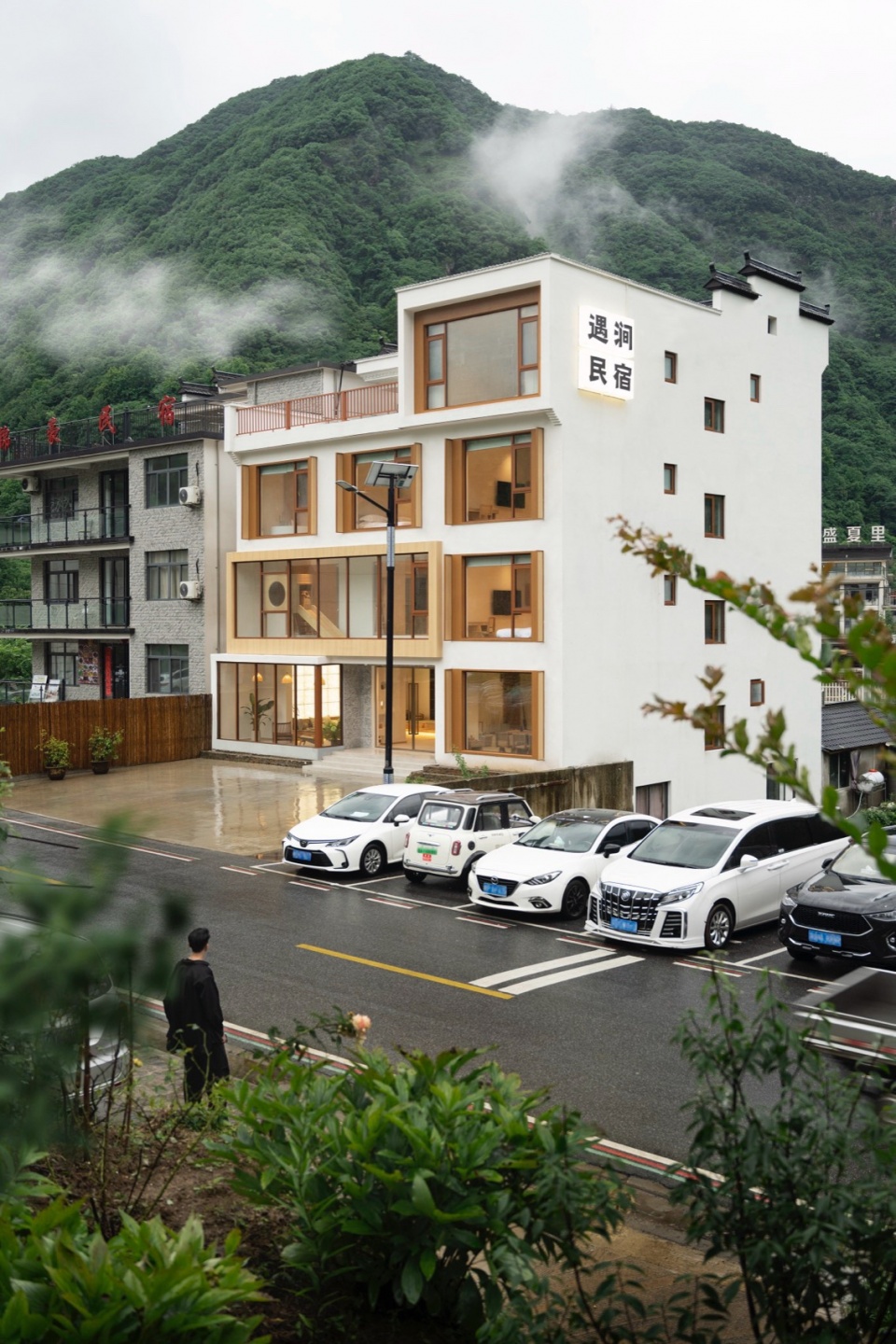 Yujian Boutique Hotel