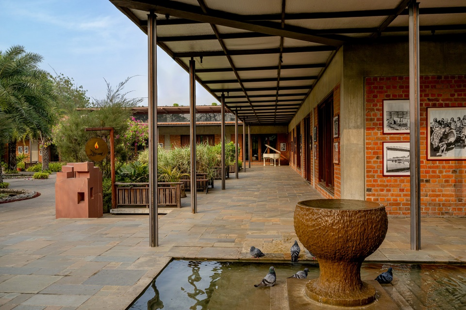 under the neem tree restaurant by hiren patel architects