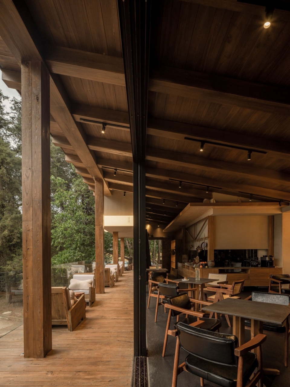 The Deep Green Hostel
