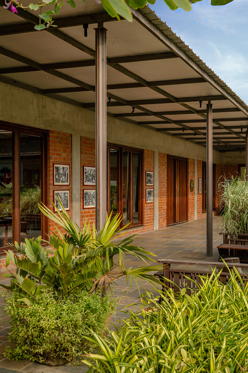 under the neem tree restaurant by hiren patel architects