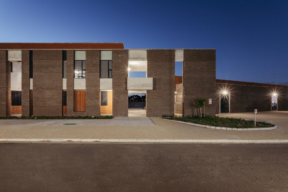 blower house by salt architects