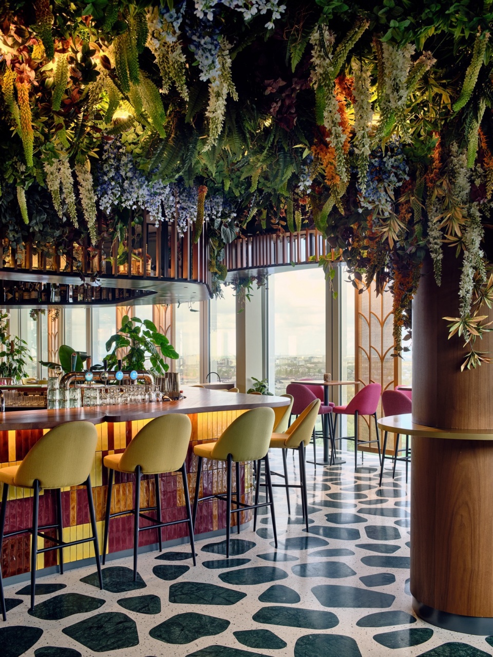 Selva Restaurant EL EQUIPO CREATIVO