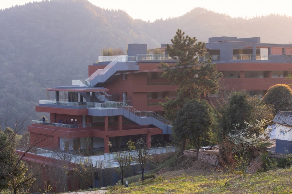 Danling Lao e Mountain Resort China by epos architecture