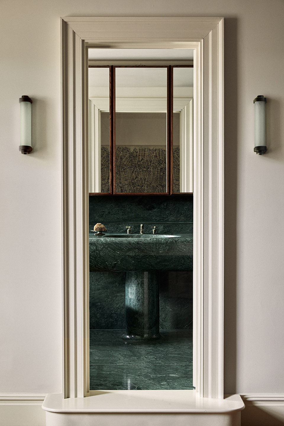 belgravia residence by child studio