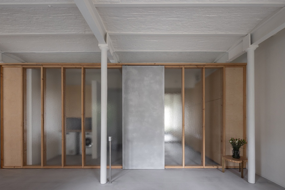 1902 by poesenvanhiel architects