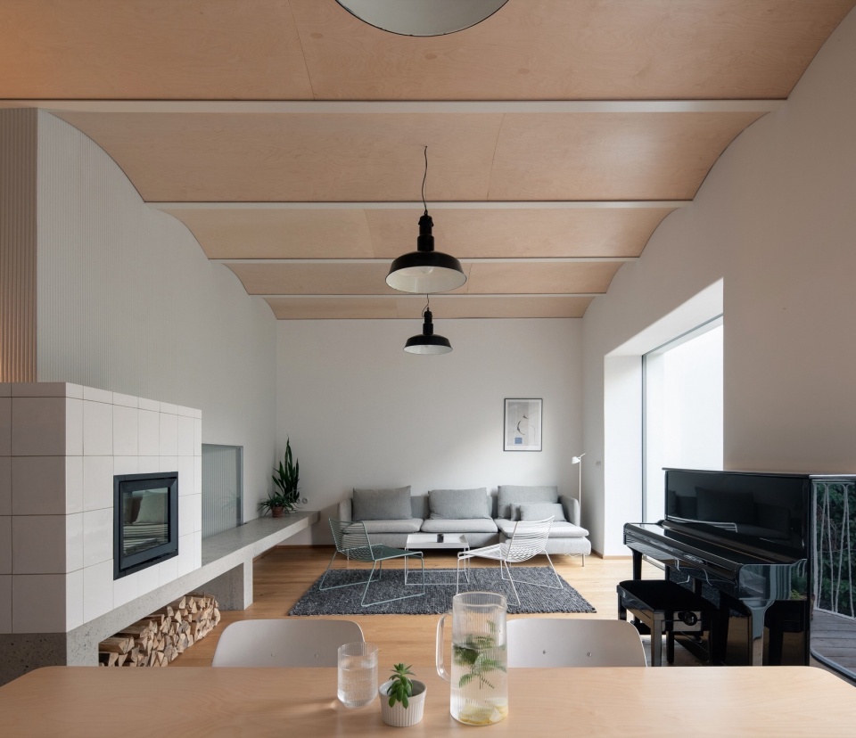 House in Kutna Hora by BYRO architekti