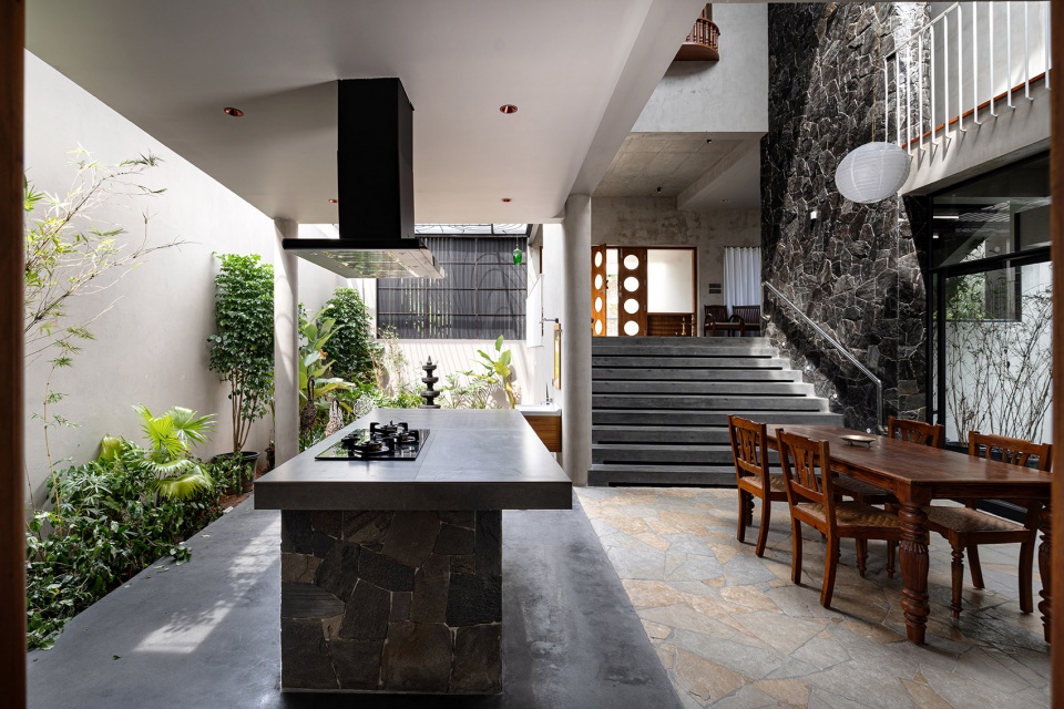 tropibox kochi by tropical architecture bureau