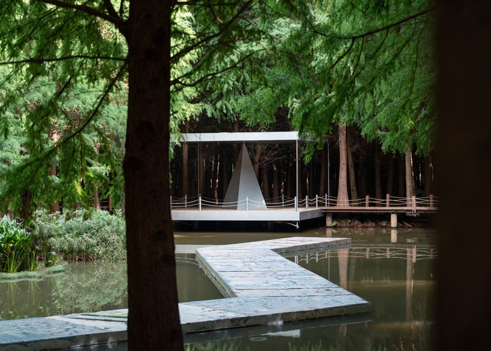 three pavilions of laoyu river by space strategy shanghai