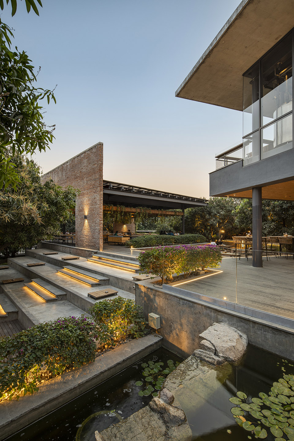 zero 40 by 23 degrees design shift