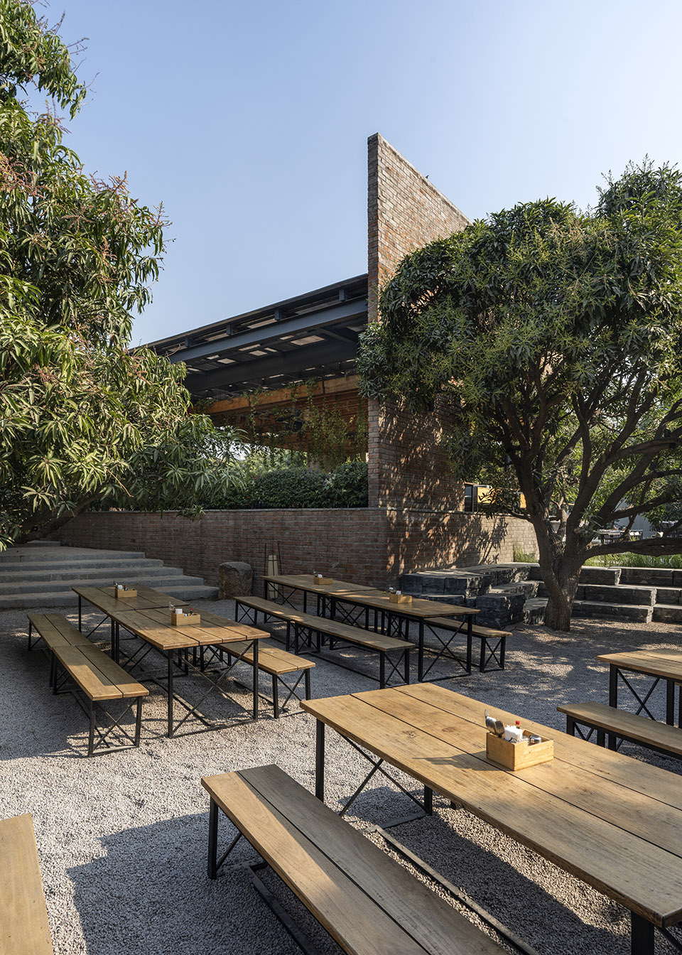 zero 40 by 23 degrees design shift