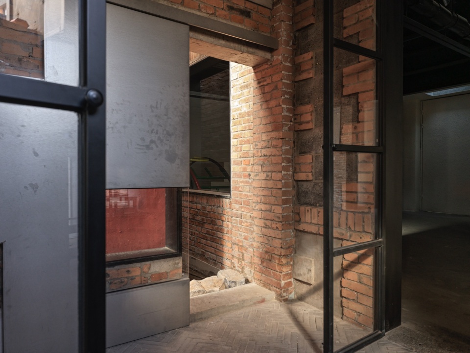 Concrete Screen Courtyard of Wind H Art Center 751 Phase 2 Phase 3 by Jin Qiuye Studio