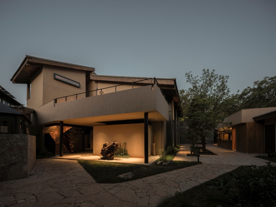The Deep Green Hostel