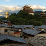 璞云悬山民宿，香格里拉 / 無既萬溯