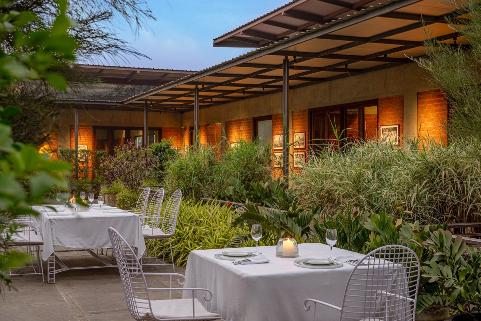 under the neem tree restaurant by hiren patel architects