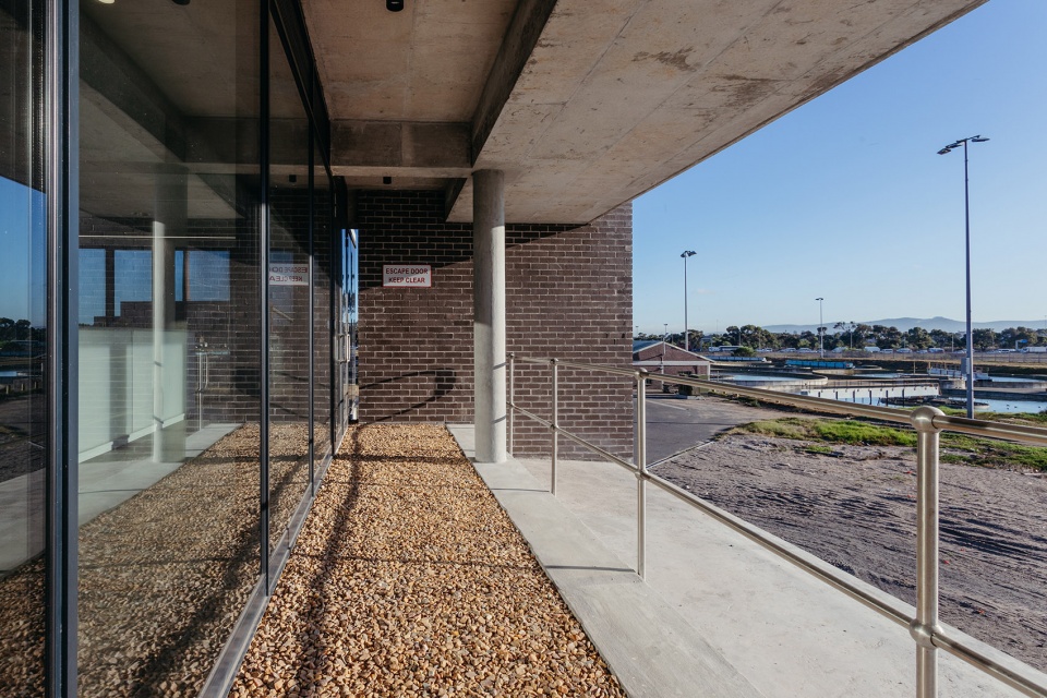 blower house by salt architects